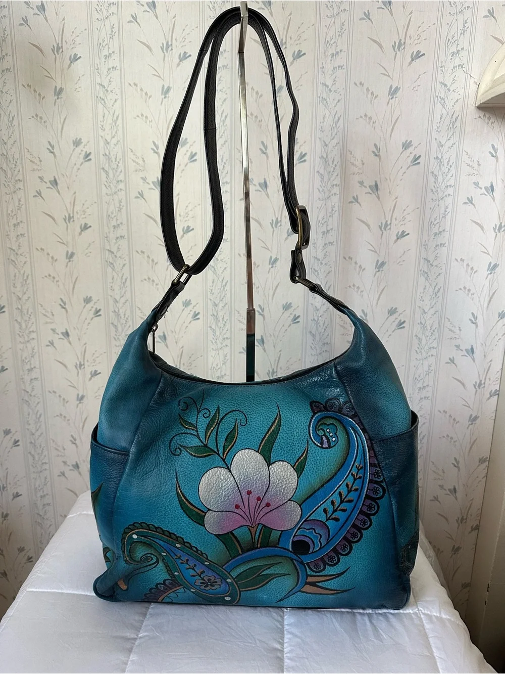 Anuschka Hand-Painted Floral Leather Shoulder Bag